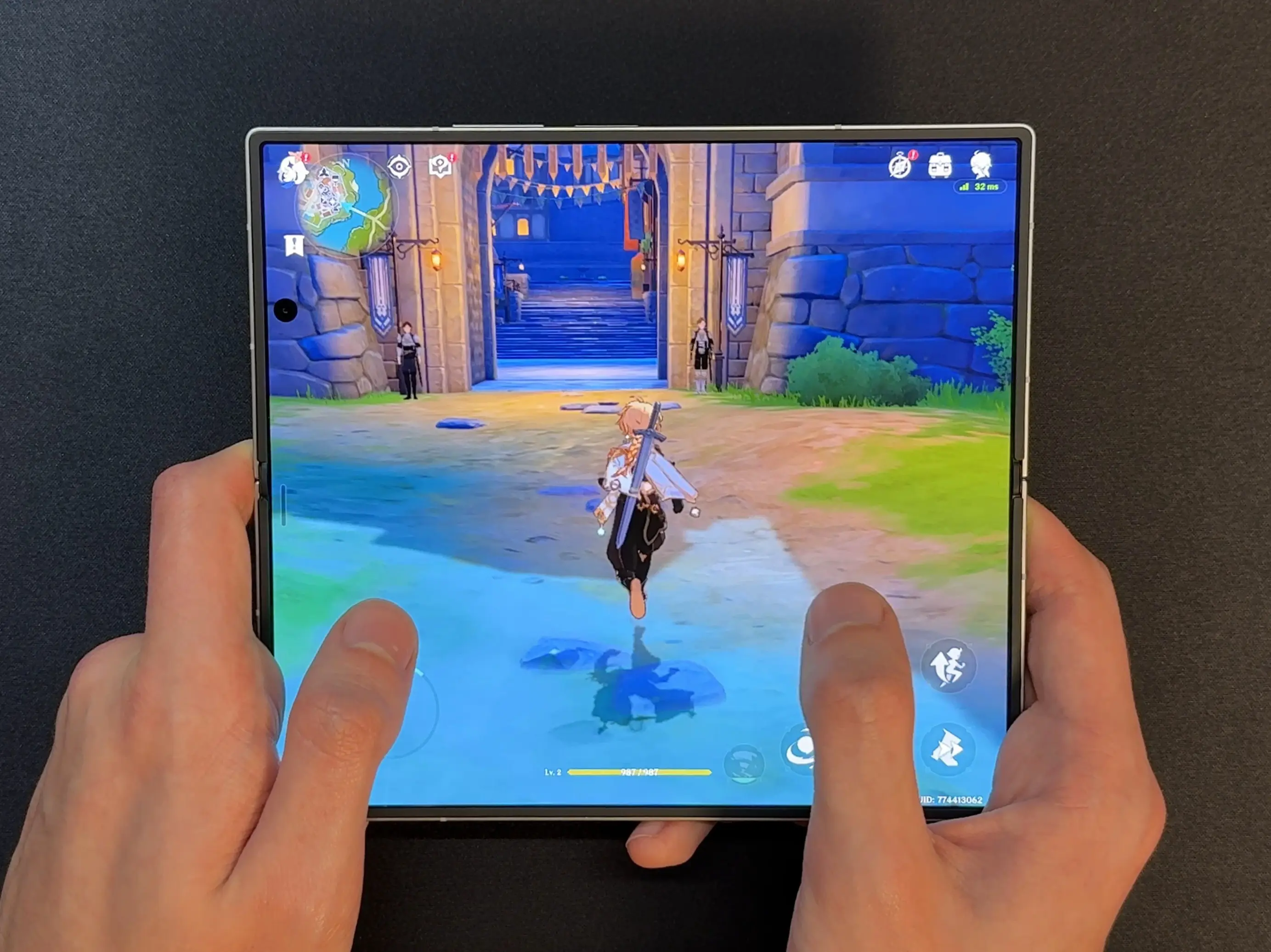 Galaxy Fold7 su „Genshin Impact“