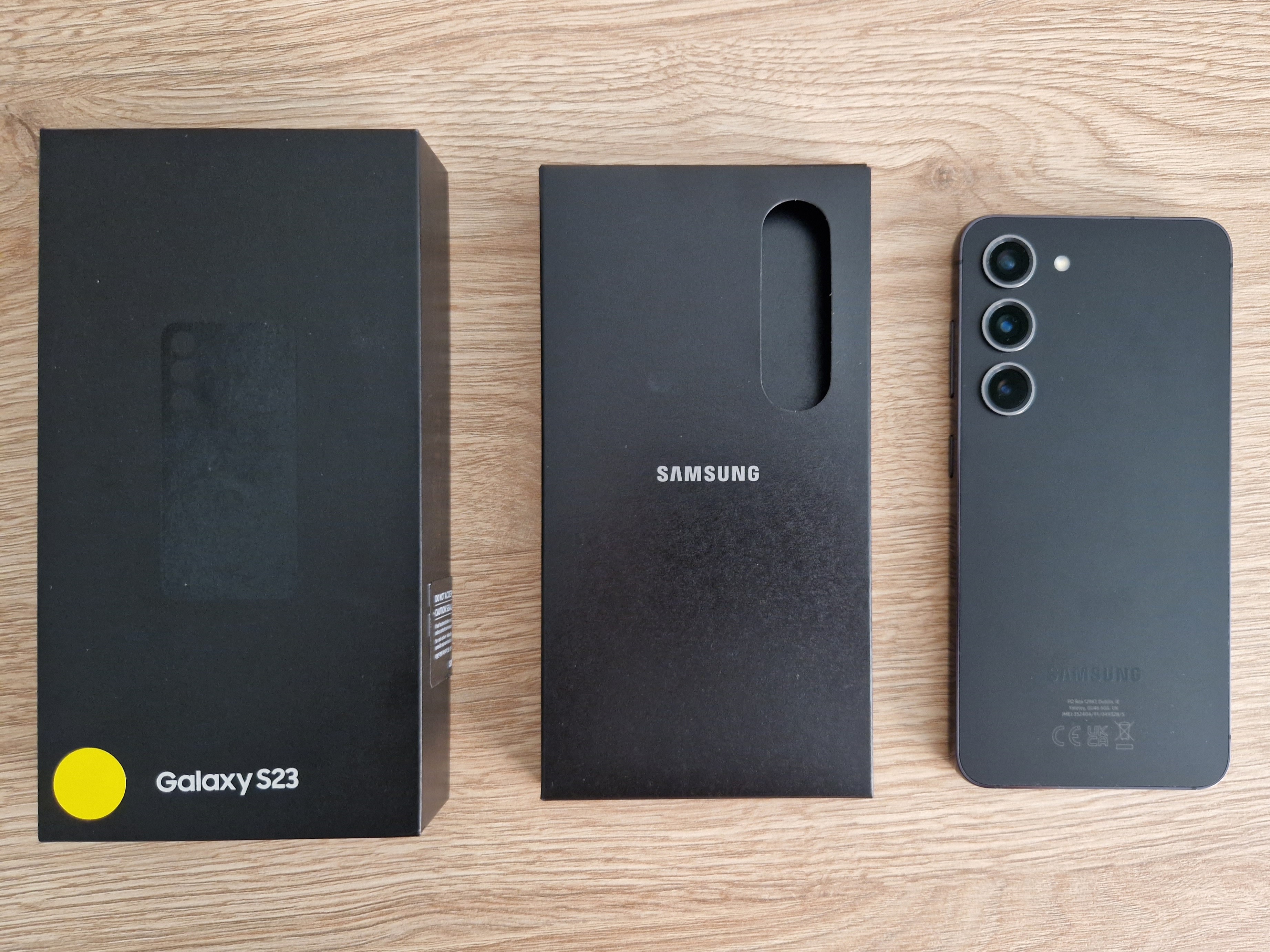 Galaxy S23 pakuotė